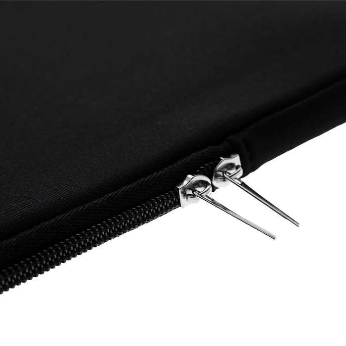 FUNDA PARA LAPTOP 17" NEGRA